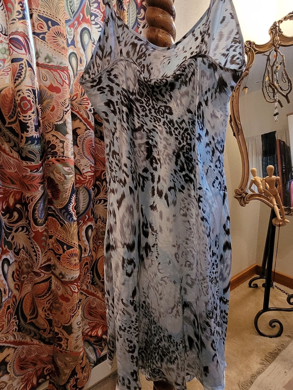 100% Silk, Neiman Marcus, Medium Animal Print Slip Dress in Pale Blue and Black - Picture 4 of 6